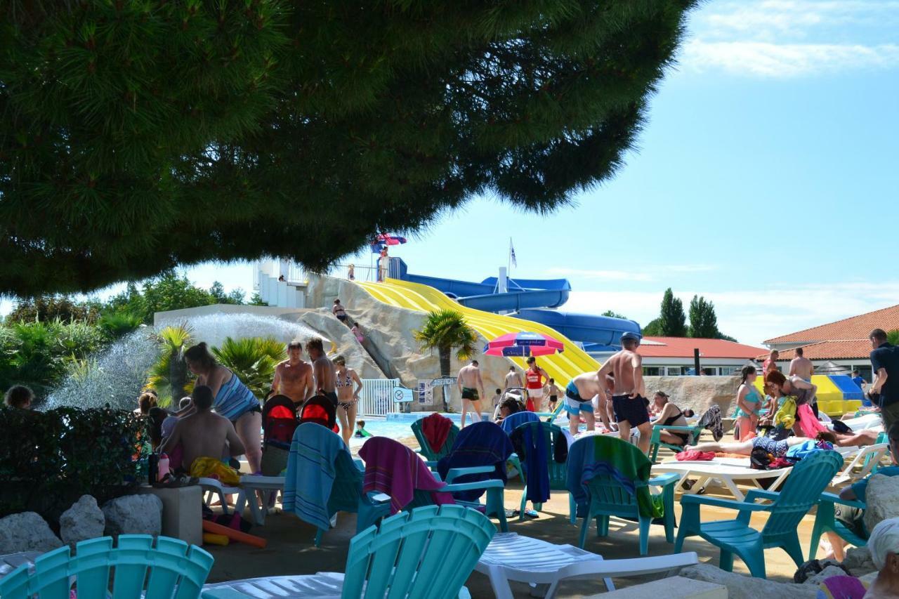 Camping Les Charmettes- Les Mathes Exterior foto